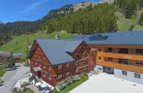 Schroecken Apartment | Discover Sonnenhof: Child-Friendly Retreat with Great Reviews
