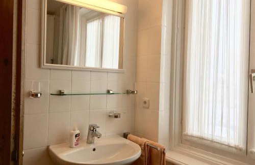 Oberstaufen Apartment | Pet-Friendly Sonnenhof Ferienwohnung with Breakfast Included