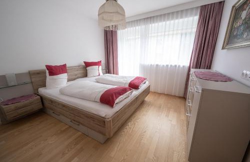 Medraz Apartment | Relaxing Sonnenplatzl - Adults Only Getaway with Accessibility