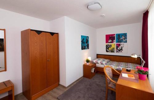 Ober-Hambach Apartment | Explore Comfort at Sonnenschein Appartement - Rated 8.6/10