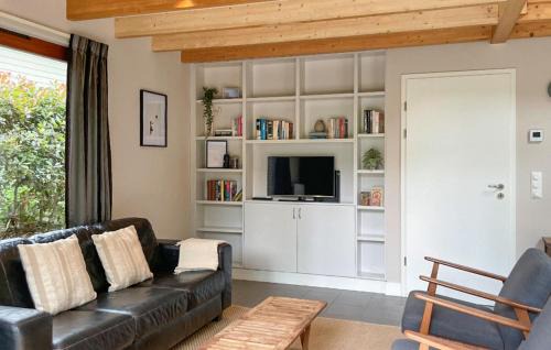 Rekem House | Family-Friendly Sonnevijver Vijverdorp-Waterl, 5-Star Stay