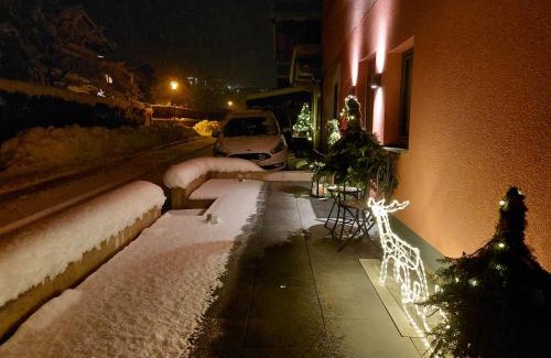Pichl Apartment | Guest Rated 9/10: Sonnfeld Appartement with Hot Tub & Kitchen