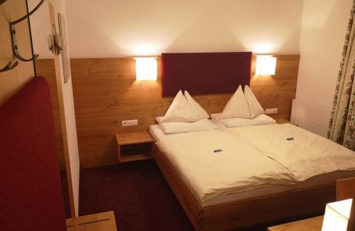 Ramsau am Dachstein House | Discover Sonnhof: Oceanfront Escape with 4-Star Comfort