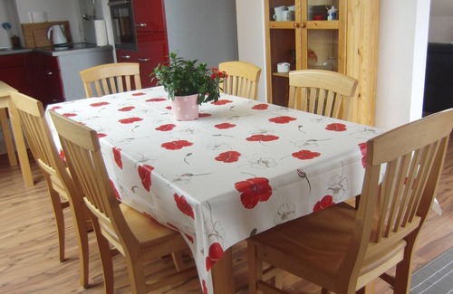 Volkach Apartment | Cozy Apartment for 2-6 in Volkach with Kitchen & Breakfast