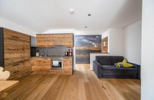 Collepietra Apartment | Relax at Sonnleiten Sterngucker: Pool & Hot Tub Awaits!