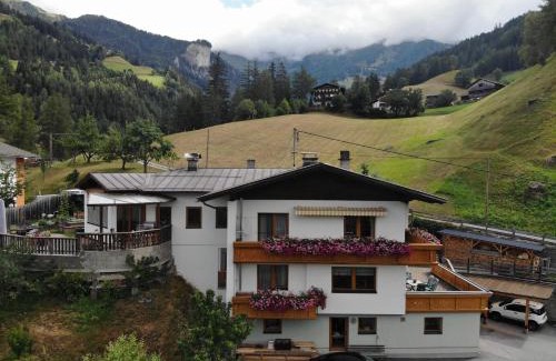 Matrei in Osttirol Apartment | Discover Sonnseitn Klaunz27: Family-Friendly Getaway