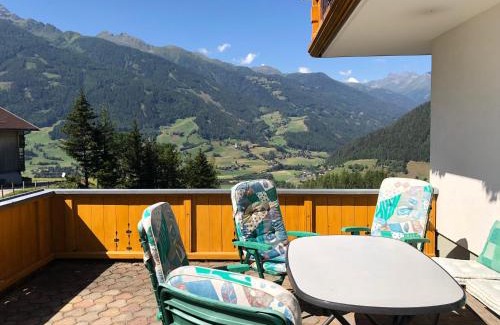 Matrei in Osttirol Apartment | Discover Sonnseitn Klaunz27: Family-Friendly Getaway