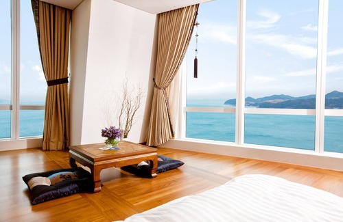 Chongp'o Hotel | Elegant Getaway at Sono Calm Yeosu - Rated 9.2/10