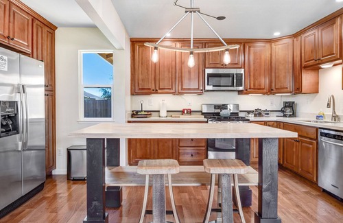 Roseland House | Guest Rated: 9.8 - Sonoma Valley Vacation Home with Spa