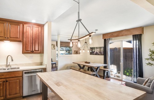 Roseland House | Guest Rated: 9.8 - Sonoma Valley Vacation Home with Spa