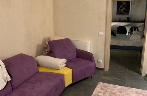 Isola del Borgo Antico Apartment | Pet-Friendly Sonrisa Suite with Breakfast for Families