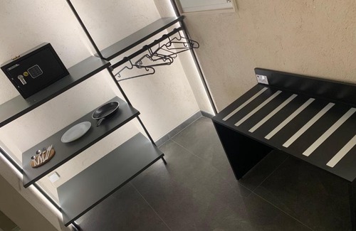 Isola del Borgo Antico Apartment | Pet-Friendly Sonrisa Suite with Breakfast for Families