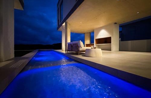 Struisbaai Villa | Sonvanger Villa Oceanfront Luxury