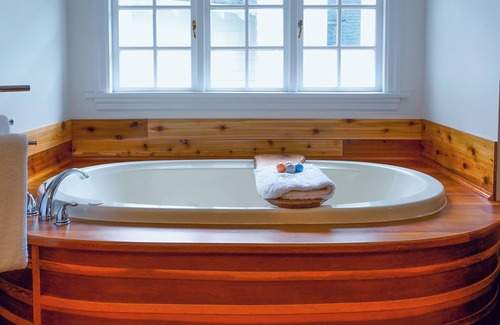 Sooke Hotel | Sooke Harbour House