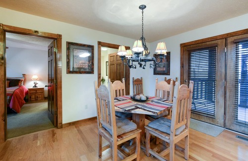 Reeds Spring House | Discover Sooner Settle Lodge: Oceanfront Pool Paradise