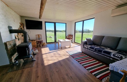 Suuresadama Villa | Discover Soonlepa häärber: Family & Pet-Friendly Retreat