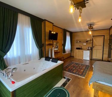 Ayder Apartment | Top-Rated SoOnSuitApart: Family-Friendly with Hot Tub