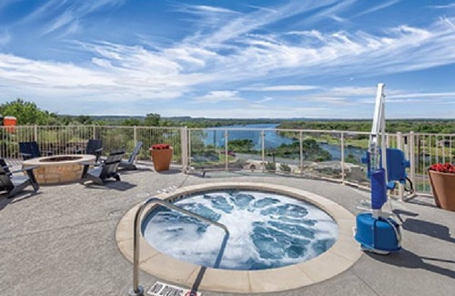 Marble Falls Condo | Revitalize at Radiant Resort: Pool, Spa & Riverview Relaxation