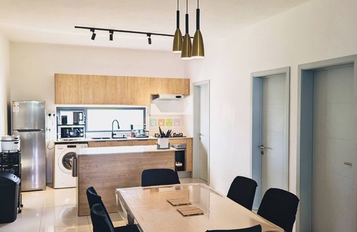 Vacoas-Phoenix Apartment | Soothing 3-bedroom apartment in Highland Rose with a magnificent mountain view.