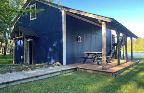 Rapid City Apartment | Soothing studio cabin on beautiful Torch River for a relaxing getaway