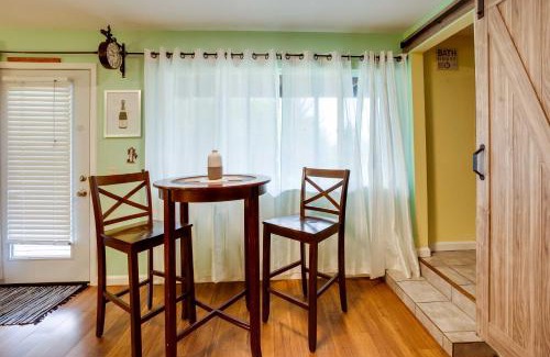 Smith River Apartment | Relaxing Studio Oasis with Scenic Views, Steps to Beach