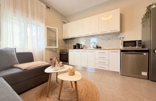 Korinos House | Family-Friendly Stay at Sophia's Coastal Retreat, Rated 9.9