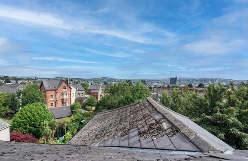 Newport Apartment | Sophia’s Retreat - 2 Floor 4 Bed Apartment Newport