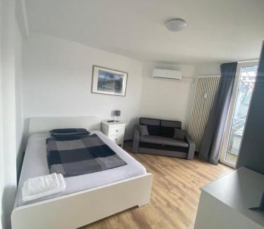 Rathaus Apartment | Cozy Sophies Apartment with Pool & Family-Friendly Amenities