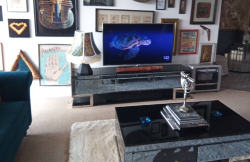 Bankstown Apartment | Sophiscated, classy with a penthouse feel 2 bdrm apartmnt