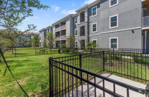Melbourne Apartment | Elegant 3BD Retreat with Pool, Gym & Oceanfront Views