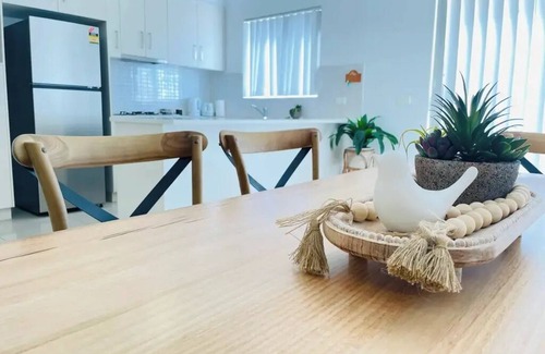 Wagga Wagga Apartment | Stylish City Retreat with Breakfast and Family Amenities