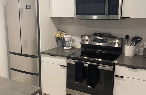 Old East Dallas Apartment | Sophisticated, comfortable and convenient 1-bdrm apt in Downtown Dallas.