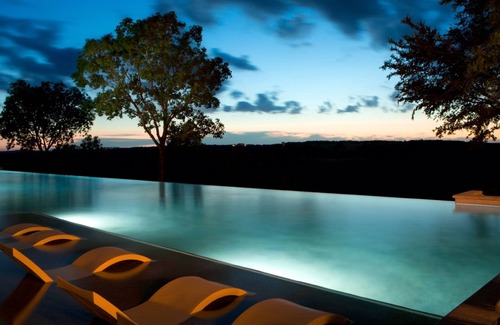 Wetmore Condo | Elegant Retreat in Texas Hill Country with Pool & Spa