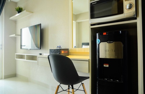 Cikarang Apartment | Stylish Studio with Pool at The Oasis Apartment