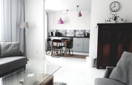 Sopot Apartment | Pet-Friendly Escape at Sopot Aqua Kameralny with Ocean Views