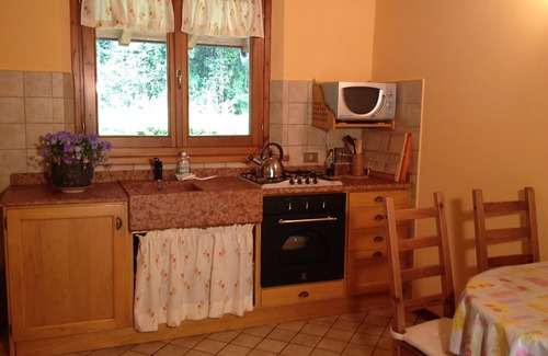 Villanuova sul Clisi Apartment | Guest Rated 9.4: Soprazocco Di Gavardo with Pool & Kitchen