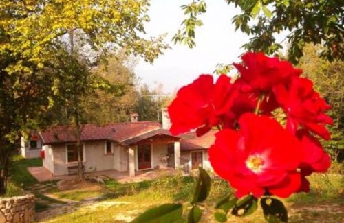 Villanuova sul Clisi Apartment | Guest Rated 9.4: Soprazocco Di Gavardo with Pool & Kitchen