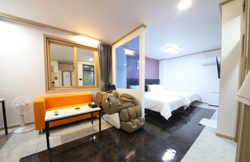 Hodu-ri Hotel | Eco-Friendly Comfort at Sopung with Breakfast Included