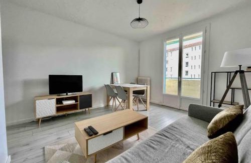 Toulouse East Apartment | Family-Friendly Retreat at Sorel by Yumē with Great Reviews