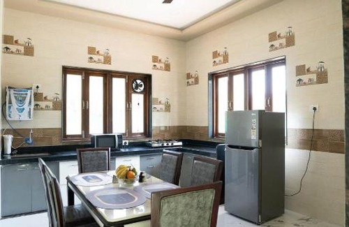 Tarapur House | Discover the Comforts at Corner of India Hotel