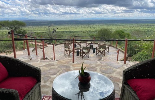 Murka Other | Top-Rated Soroi Leopards Lair with Family-Friendly Amenities