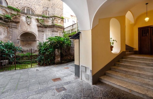 Sorrento City Centre House | Family-Friendly Sorrento Residence Near the Beach