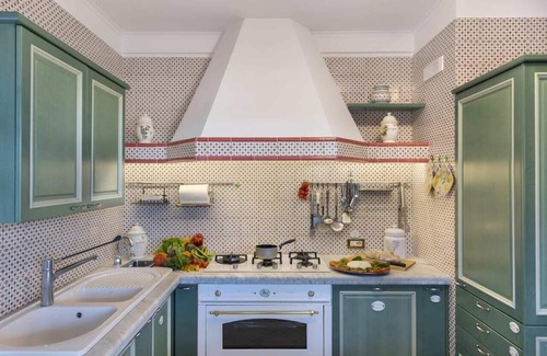 Sorrento City Centre Villa | Idyllic Sorrento Villa Rental with Family-Friendly Amenities