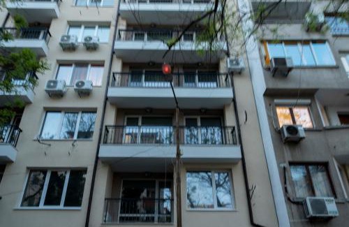 G.K. Bratya Miladinovi Apartment | Guest Rated 9.8: Family-Friendly SOS CoMFORT Awaits You