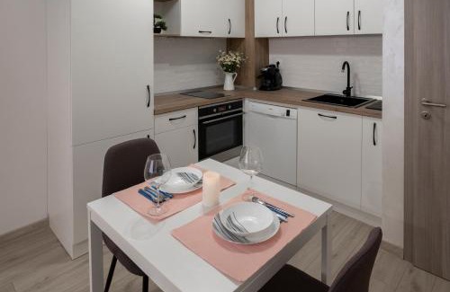 G.K. Bratya Miladinovi Apartment | Guest Rated 9.8: Family-Friendly SOS CoMFORT Awaits You