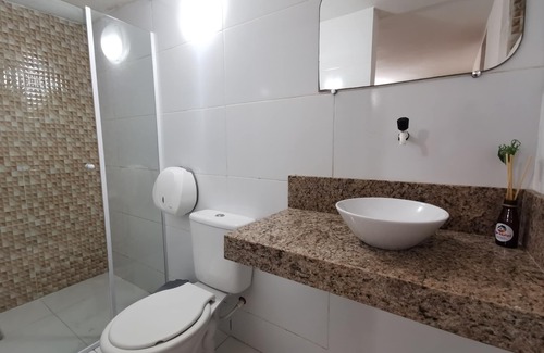 Alto da Cruz Hotel | Top-Rated SOS Hostel with Restaurant and Family Amenities