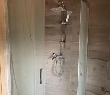 Graboszyce House | Inviting Sosnowy Domek Piętro: Pet Friendly & Family Welcome