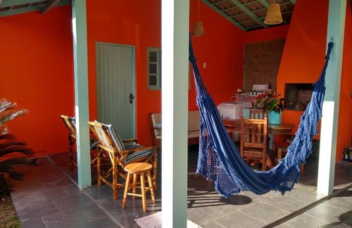 Governador Celso Ramos House | Sossego à 140 m da praia com vista para o mar na Armação da Piedade