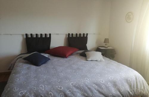 Arruda dos Vinhos House | Relaxation Awaits at Valley Guest House Near Lisbon