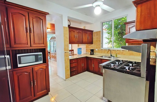 Villas Ana Maria Villa | Ideal Sosua Mansion for Unforgettable Bachelor Parties